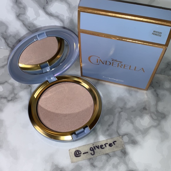 Mystery Princess Beauty Powder Cinderella Collection MAC - Picture 3 of 16
